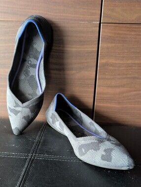 Rothys Original The Point In Grey Camo Size 9.5 Runs Small Washable Flats